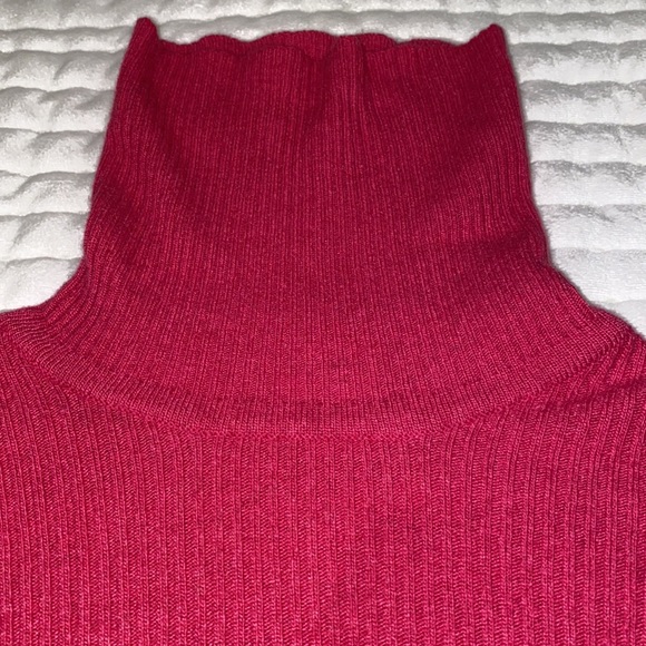 NEIMAN MARCUS 100% Cashmere Turtleneck Long Sleeve - Picture 2 of 8